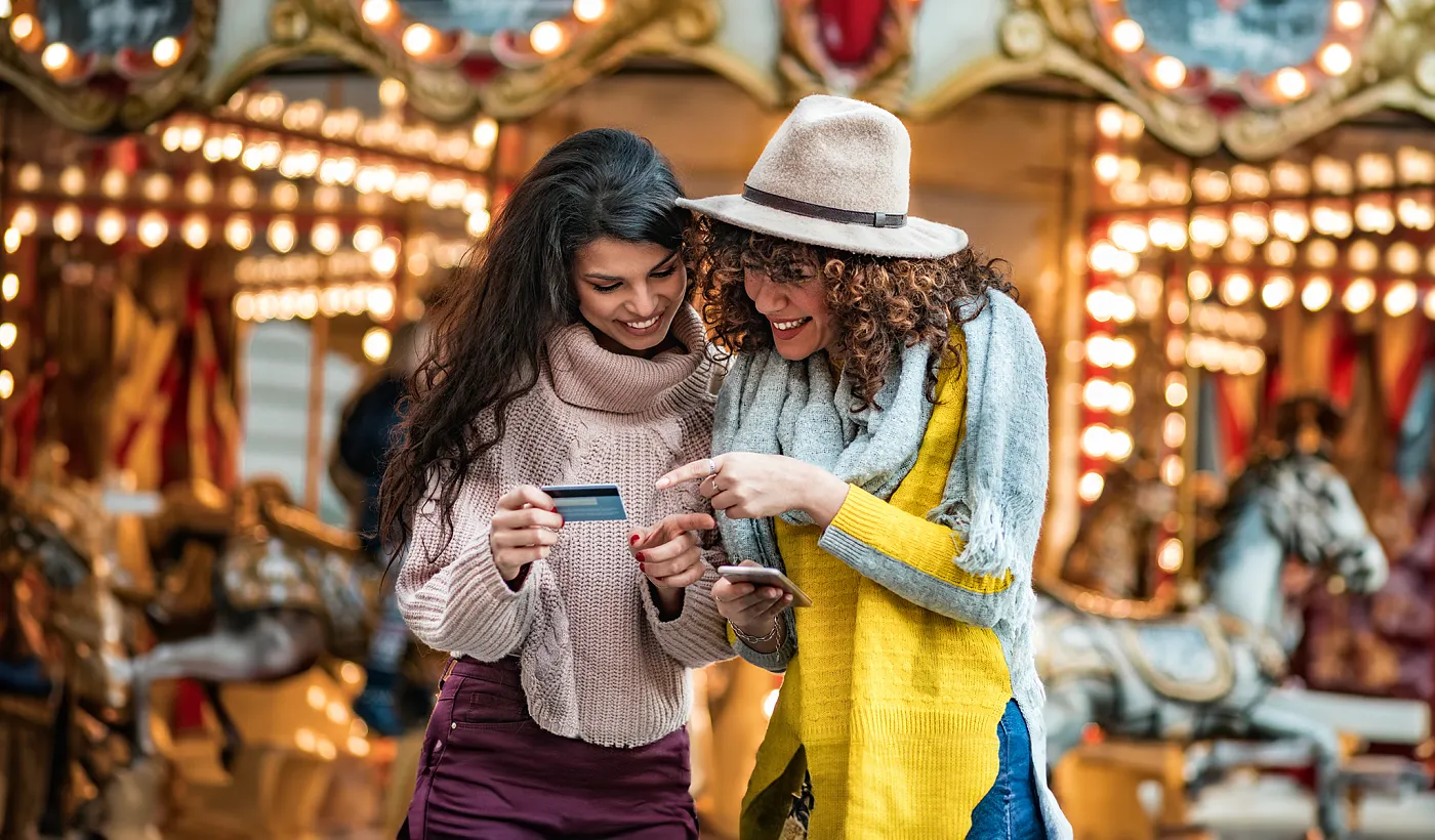 Tarjeta de débito o crédito: ¿cómo usarlas para pagar en el extranjero?
