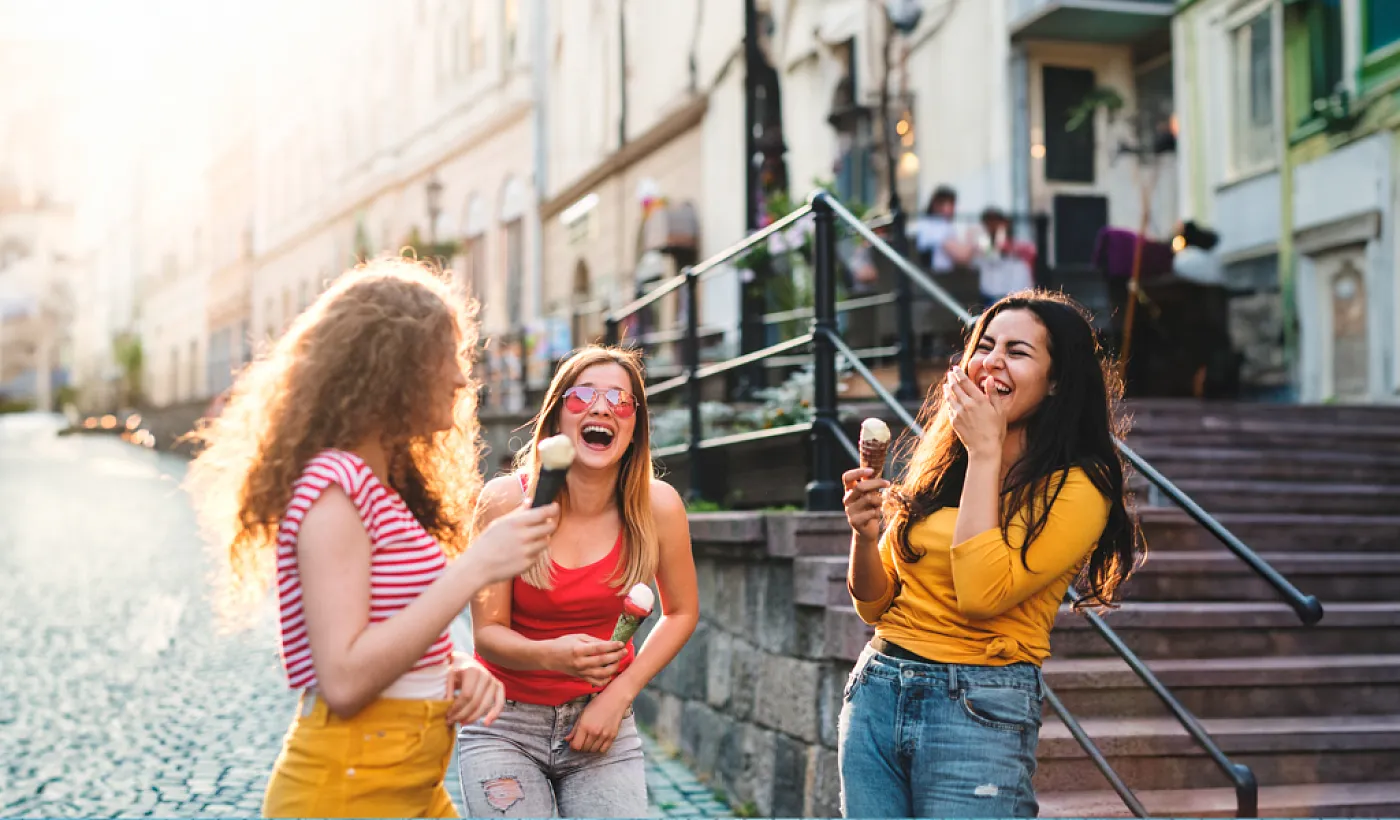 YOLO y FOMO afectan las finanzas personales