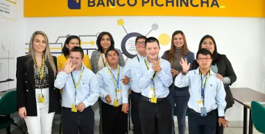 Banco Pichincha apoya a jóvenes con discapacidad intelectual bajo modalidad de empleo protegido