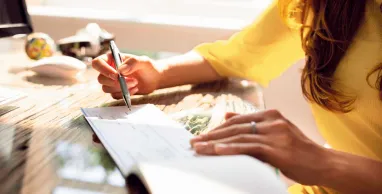La guía definitiva sobre los cheques: todo lo que necesitas saber está aquí