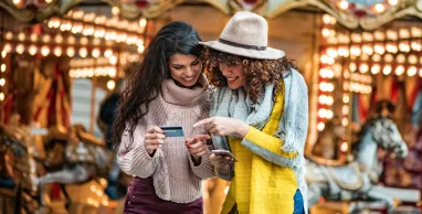 Tarjeta de débito o crédito: ¿cómo usarlas para pagar en el extranjero?