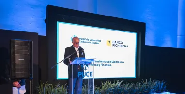 Banco Pichincha y PUCE lanzan innovador Programa de Transformación Digital en Banca y Finanzas